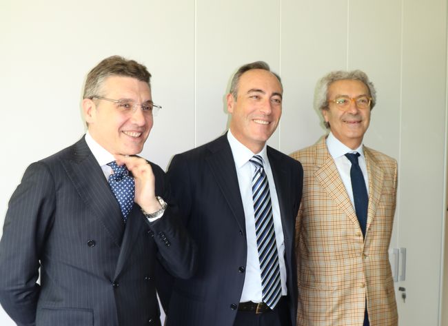 Giovanni Gorga, presidente di Omeoimprese; Giulio Gallera, assessore al Welfare della Regione Lombardia e Alessandro Pizzoccaro, presidente di Guna